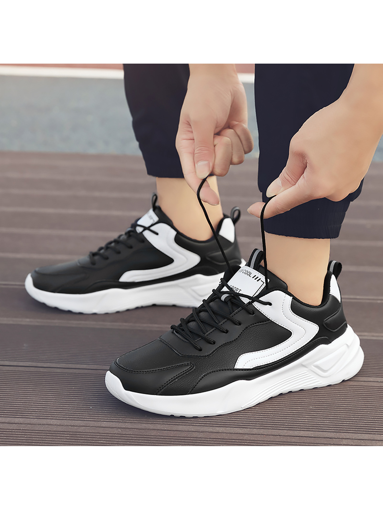 Men Black and White Sporty Casual Sneakers