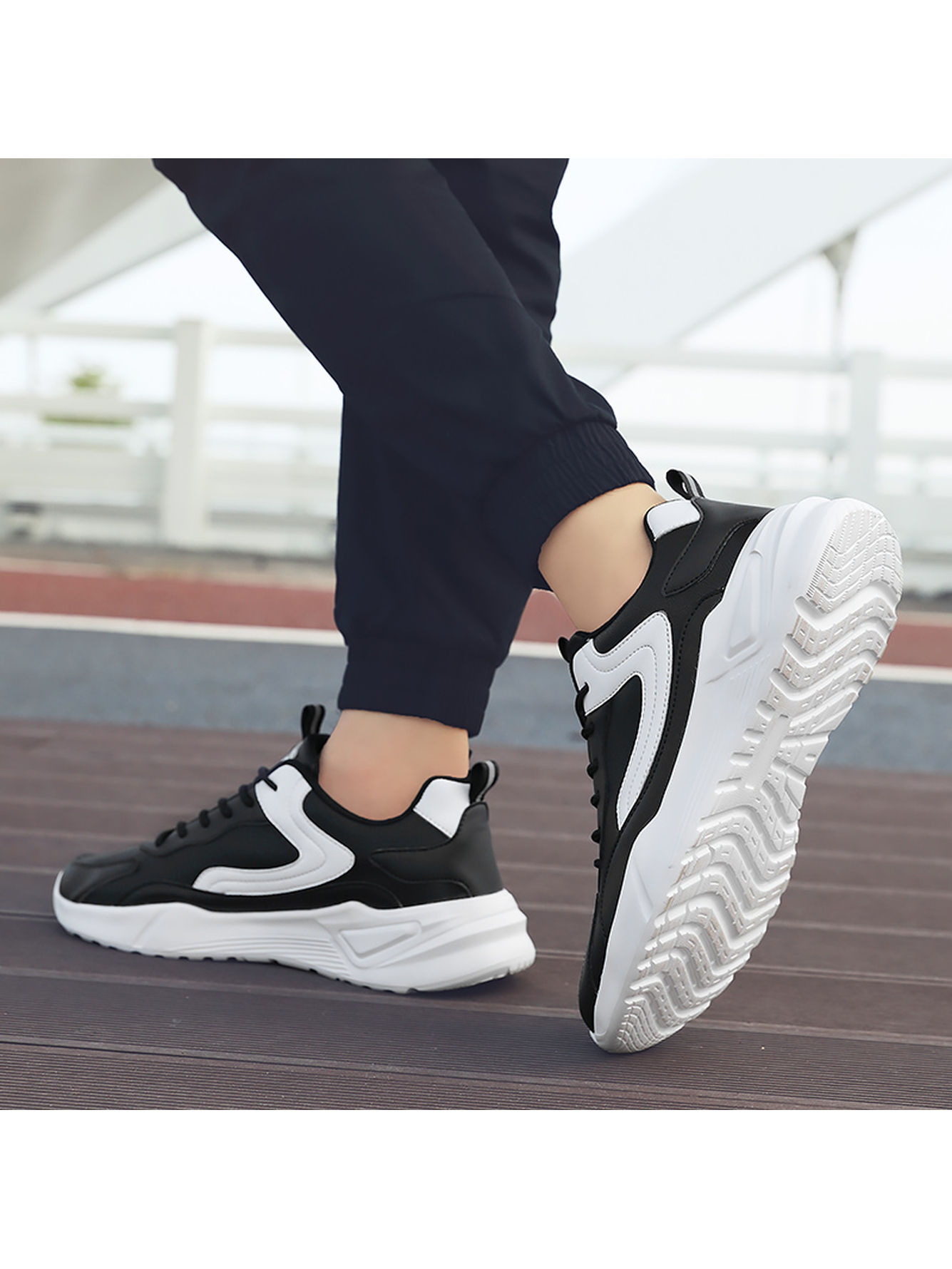 Men Black and White Sporty Casual Sneakers