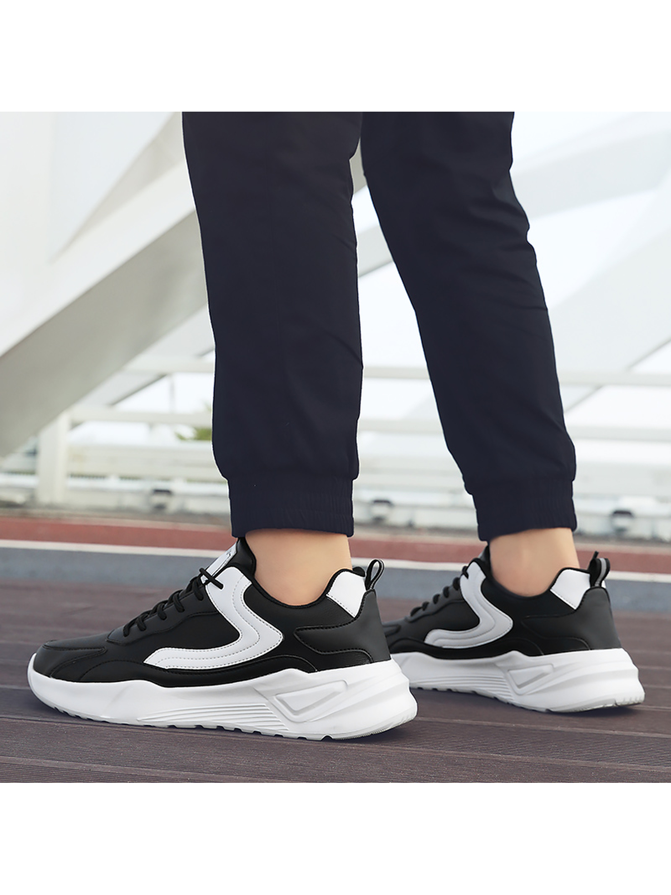 Men Black and White Sporty Casual Sneakers