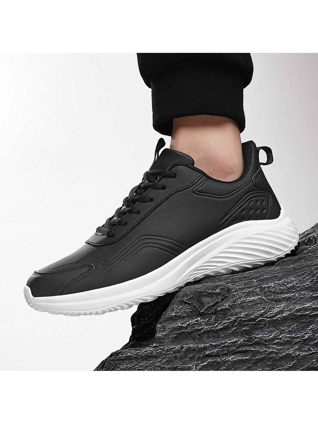 Men Black Sports Sneakers