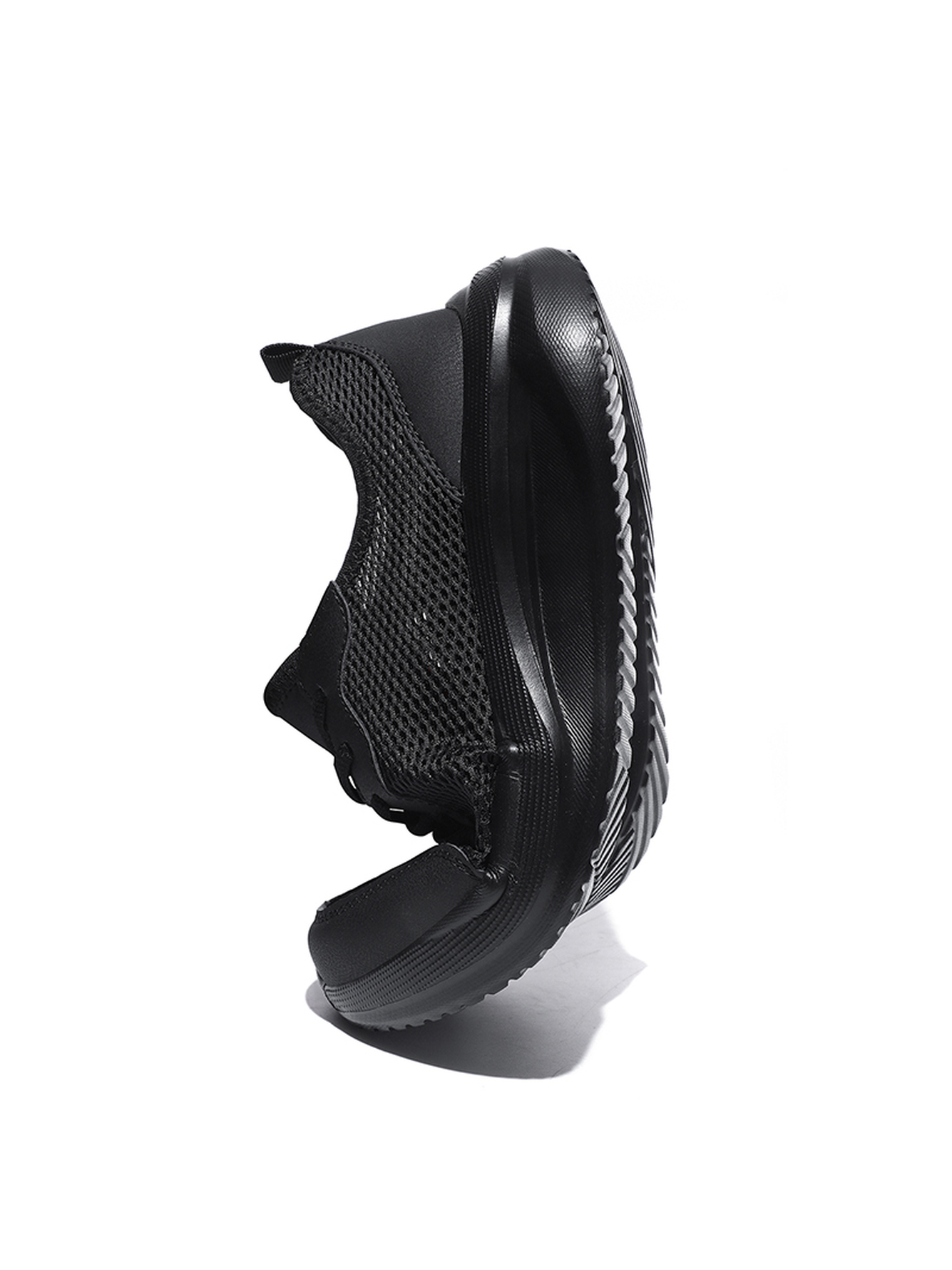 Men Black Mesh Sports Sneakers