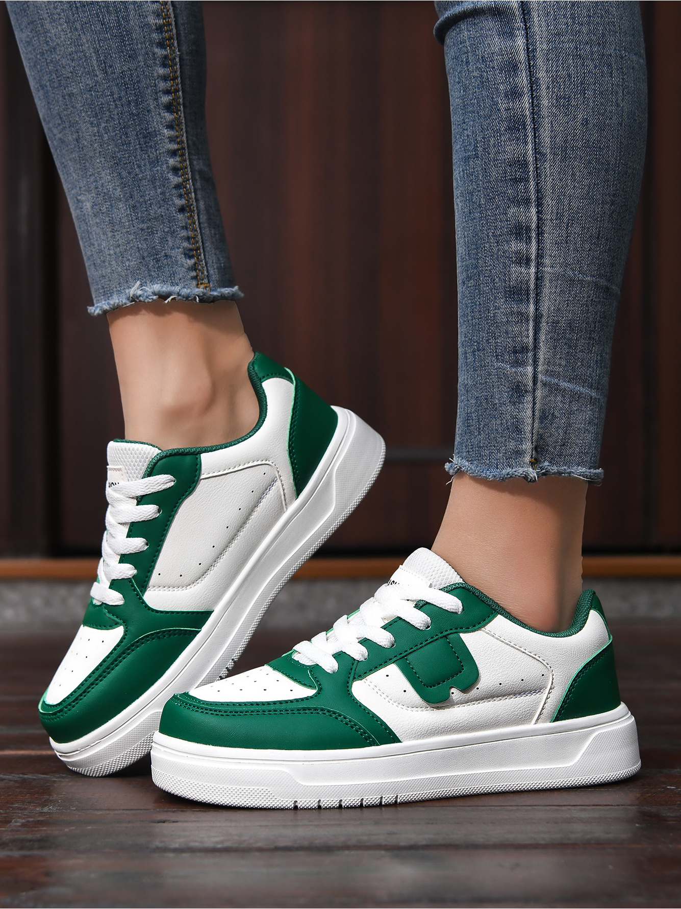 Emerald Green Lace-Up Casual Sneakers