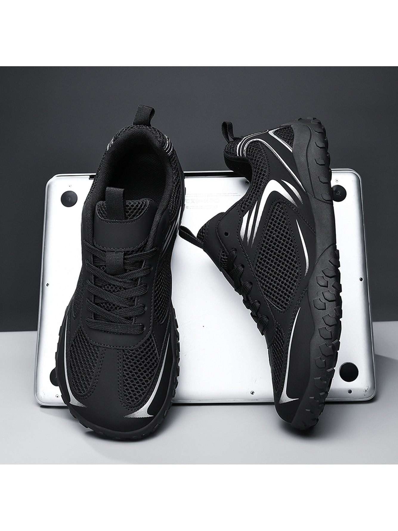 Men Black Mesh Sports Sneakers