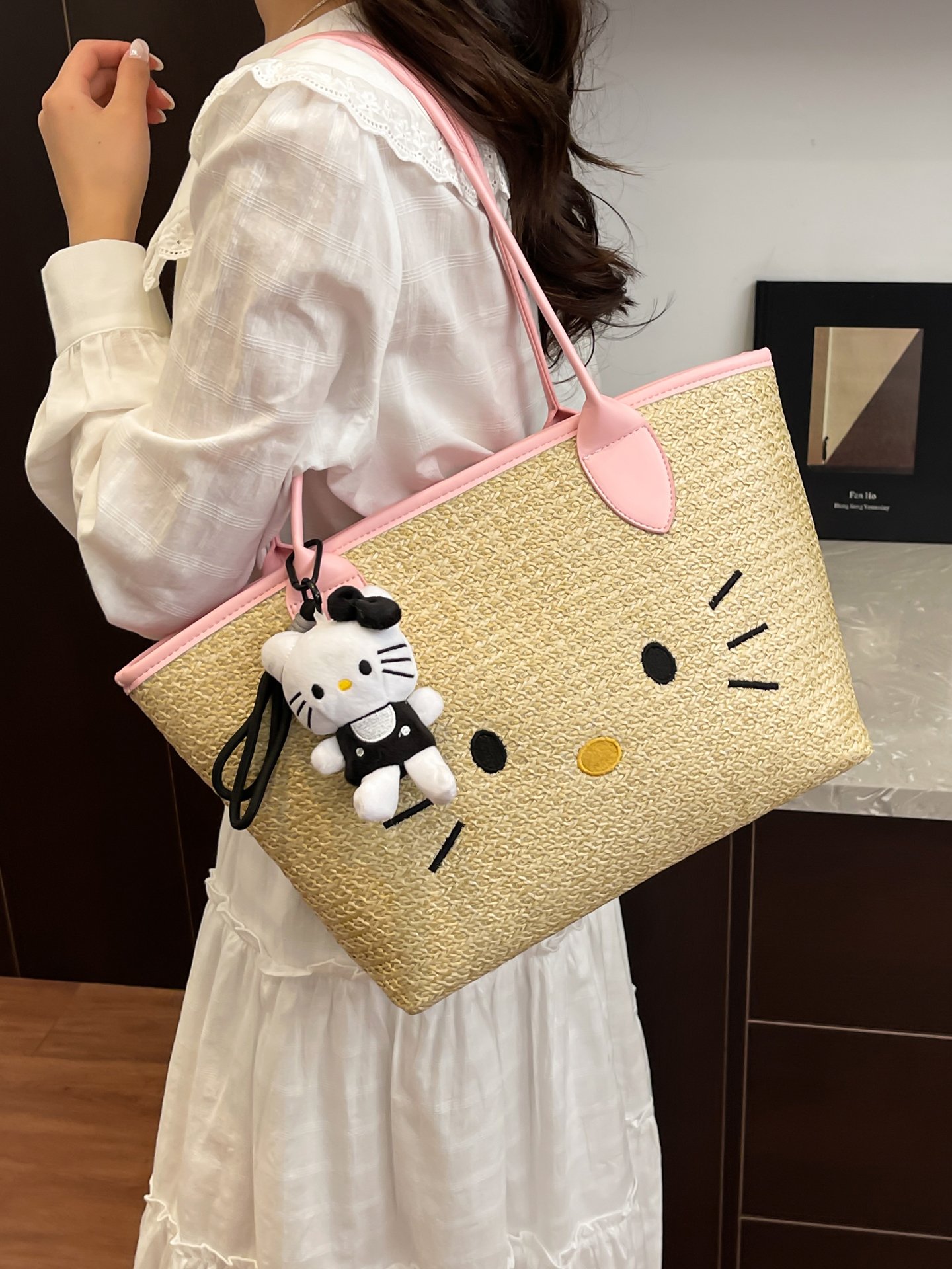 Pink Trim Straw Shoulder Bag with Hello Kitty Charm
