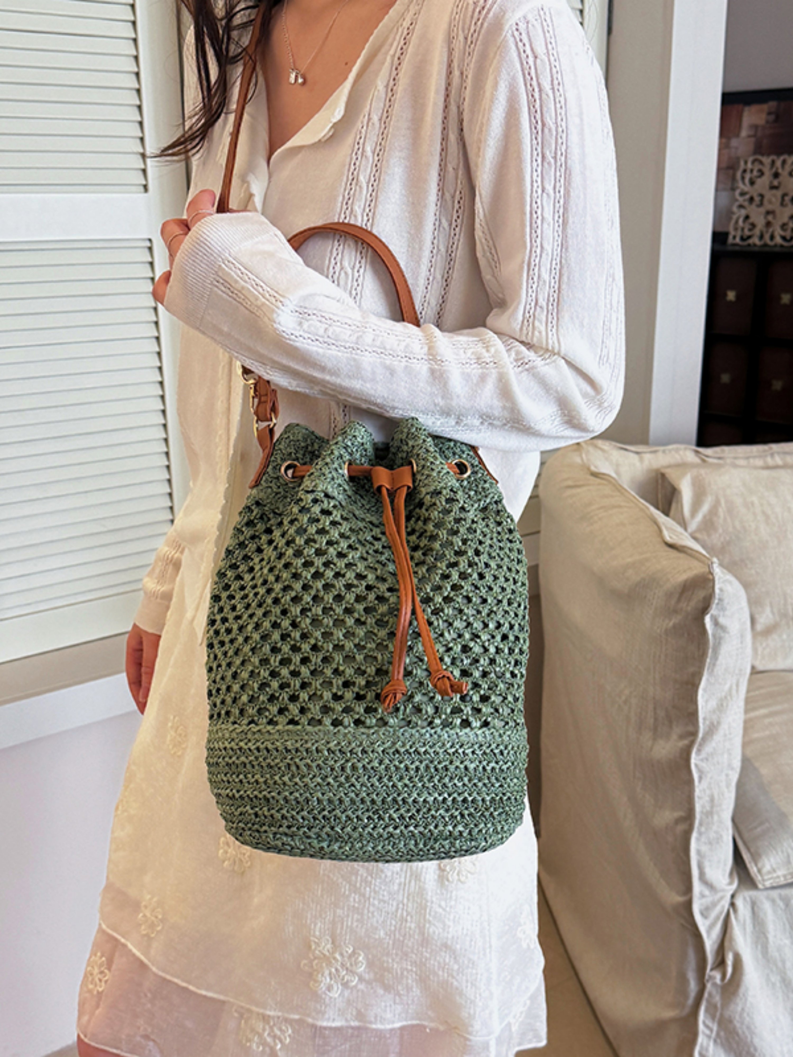 Green Woven Bucket Shoulder Bag