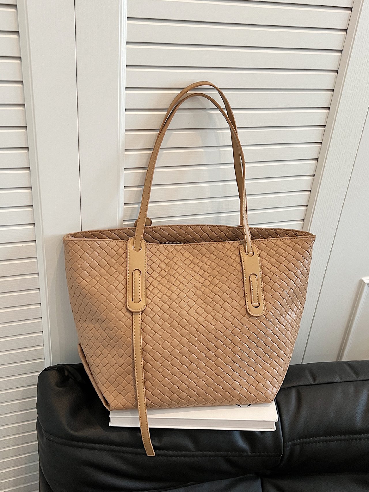 Khaki Woven Pattern Shoulder Bag