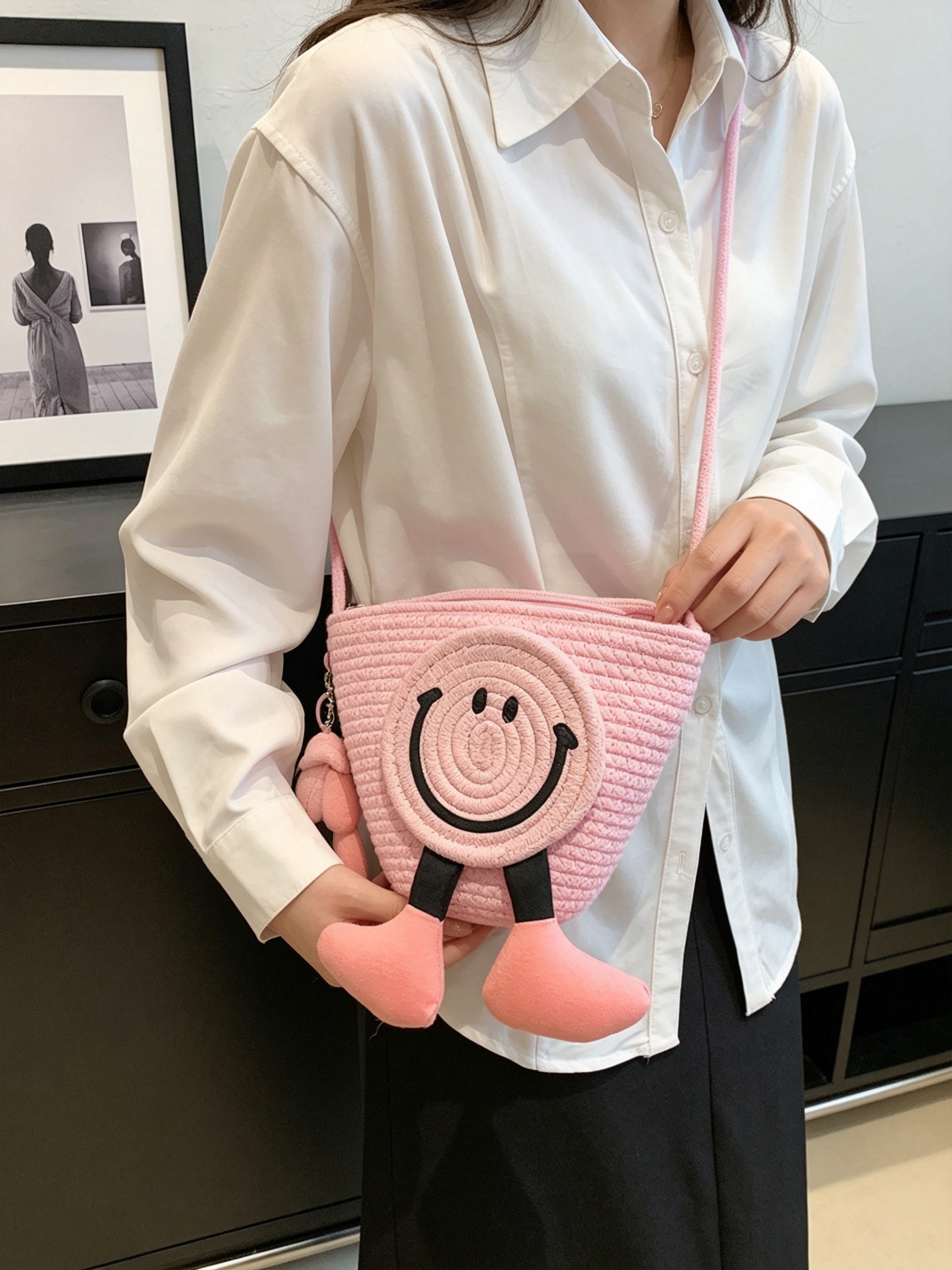 Pink Straw Smiley Face Crossbody Bag