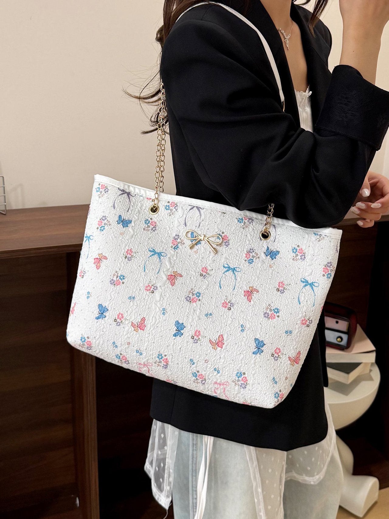 Floral and Butterfly Beige Tote Bag with Chain Strap