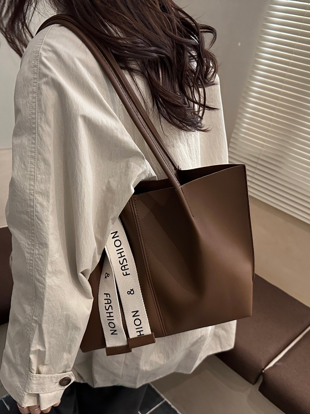Brown Faux Leather Shoulder Bag with Fashion Strap