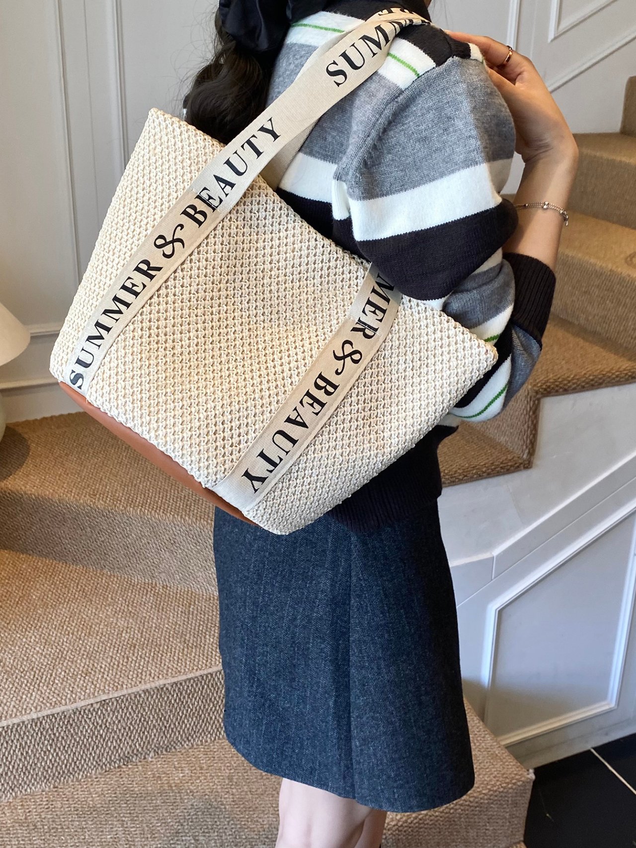 White Woven Shoulder Bag with Summer and Beauty Strap