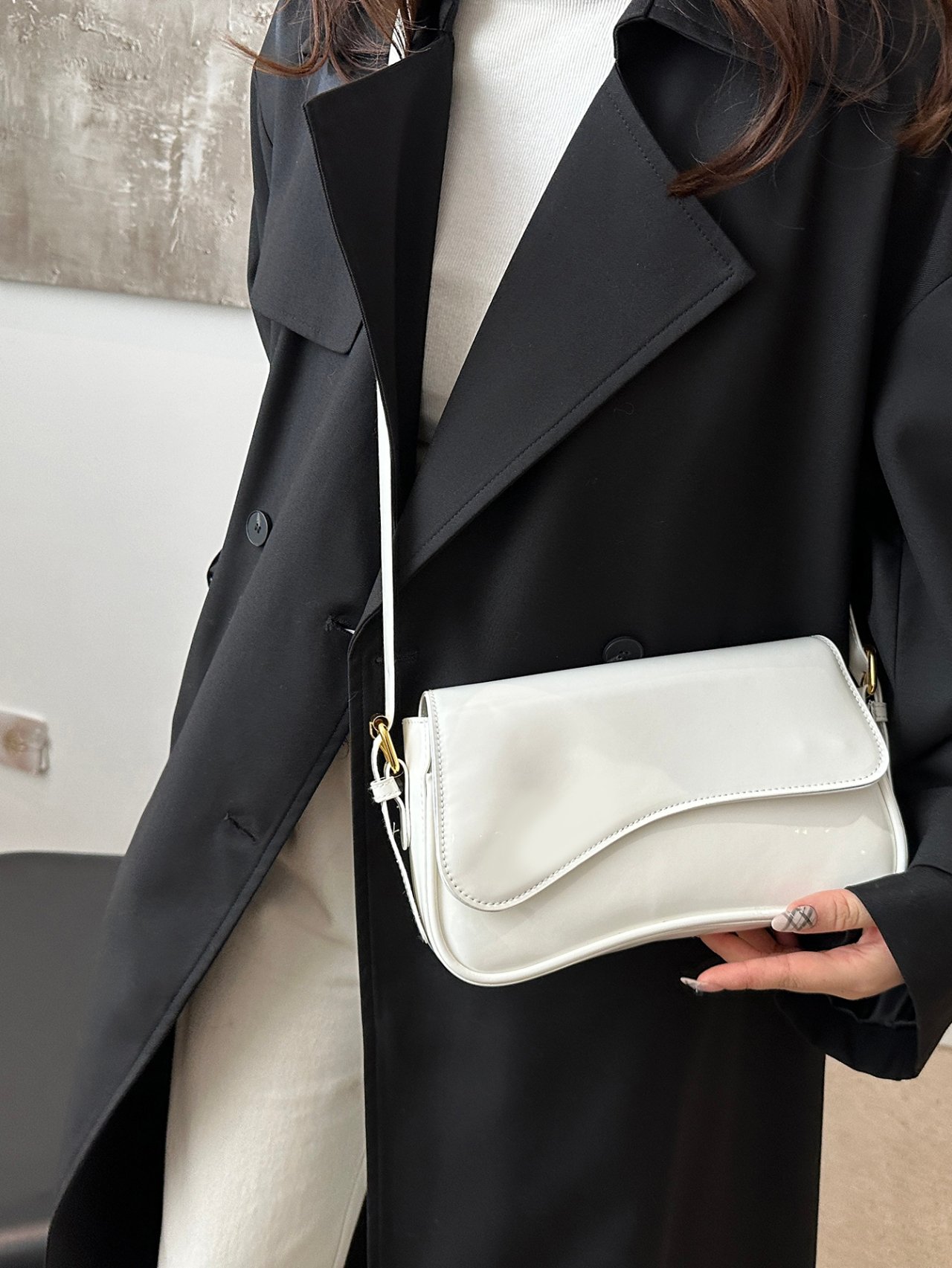 White Solid Flap Shoulder Bag