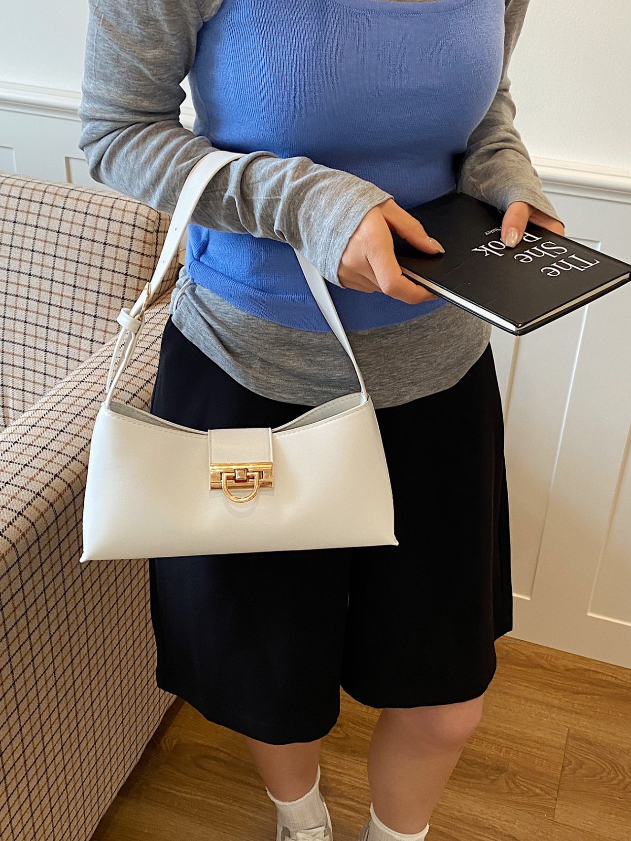 White Shoulder Bag with Gold Clasp