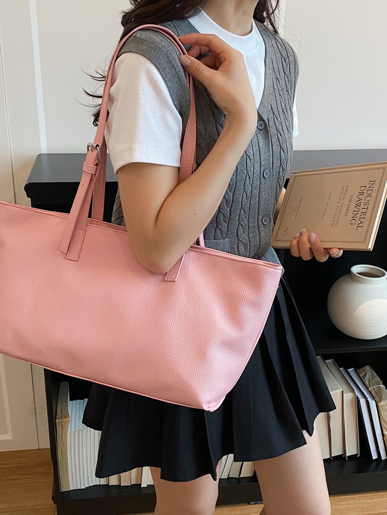 Pink Everyday Tote Bag