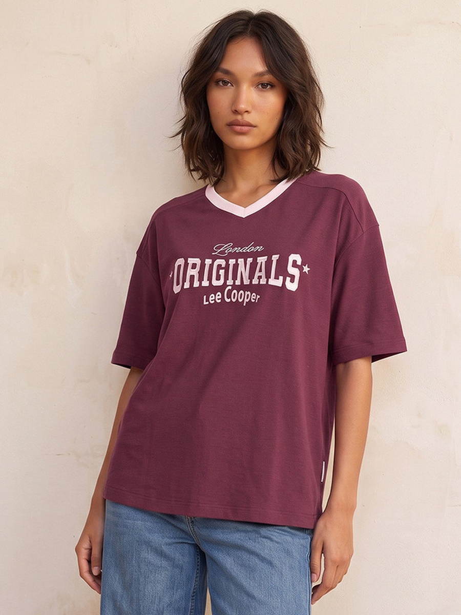 V Neck Short Sleeves Embroidered T-Shirt