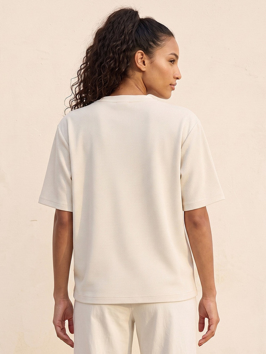 Waffle Textured 2-Way Stretch T-Shirt