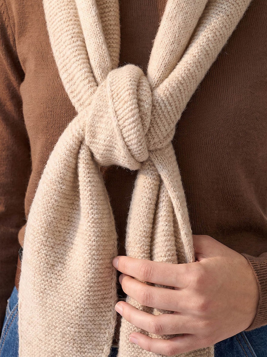 Hooded Scarf with Knit Texture