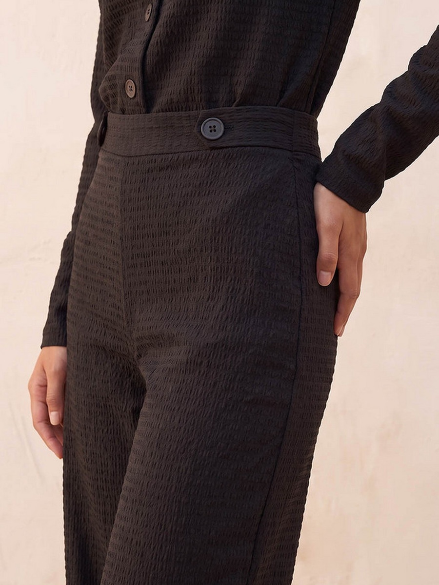Elastic Waist Textured Pants