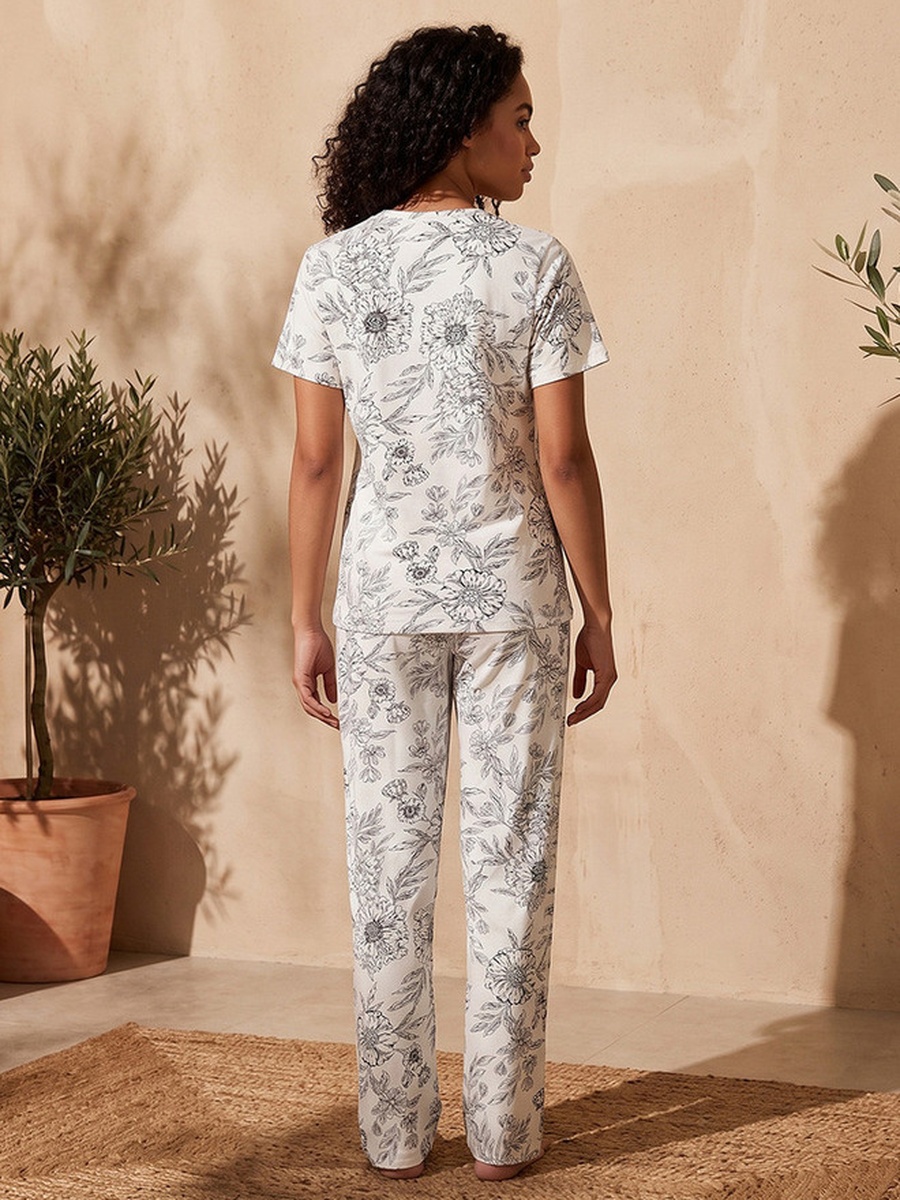 Printed Crew Neck T-Shirt and Pyjama Set