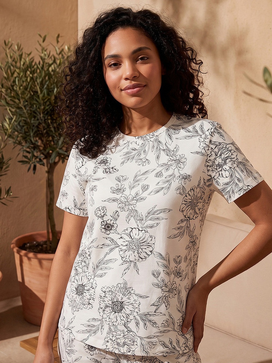 Printed Crew Neck T-Shirt and Pyjama Set