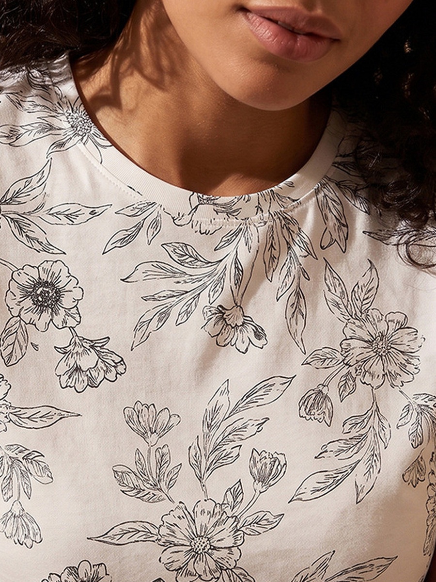 Printed Crew Neck T-Shirt and Pyjama Set