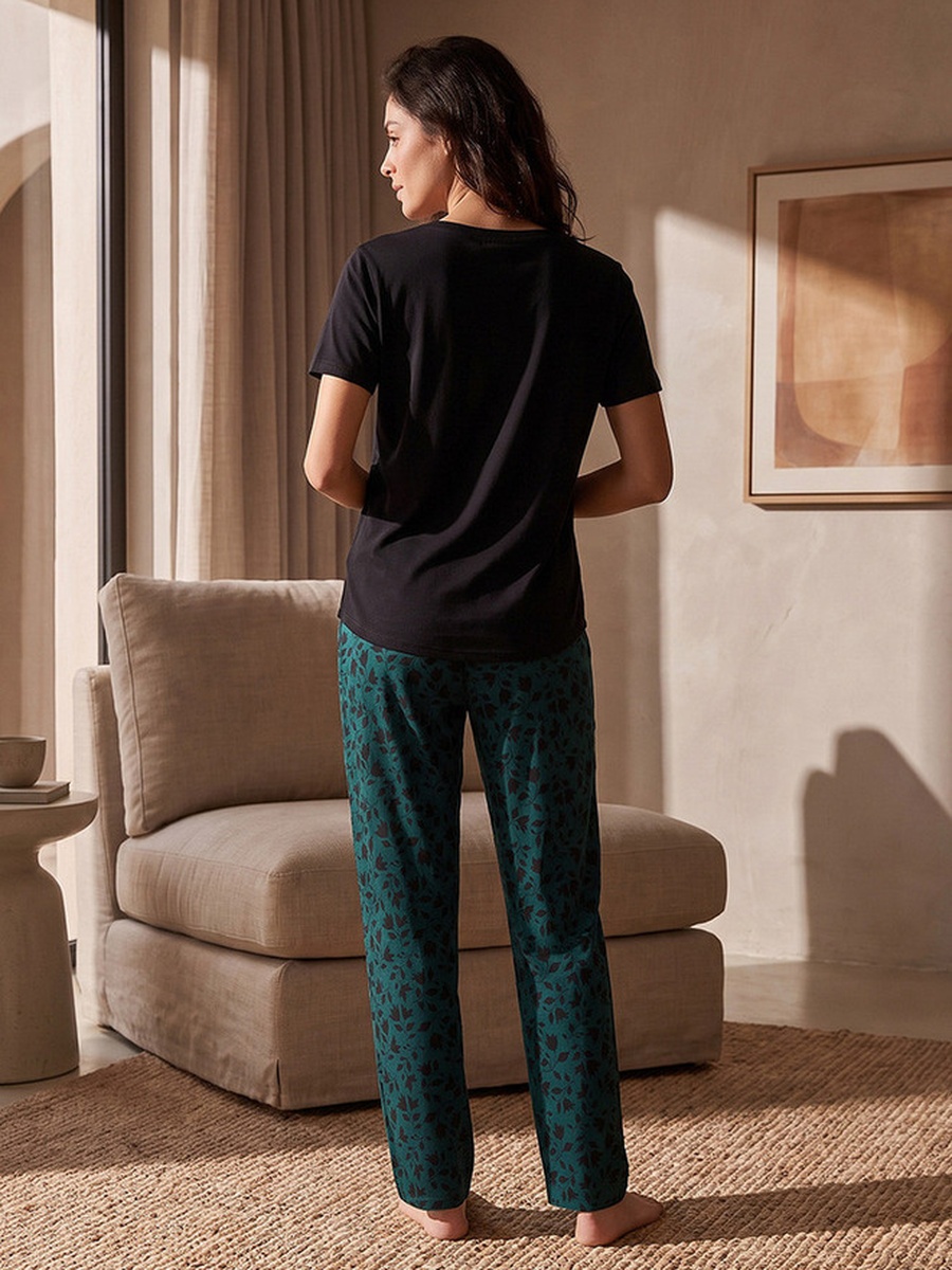 Viscose Crew Neck T-Shirt and Pyjamas Set