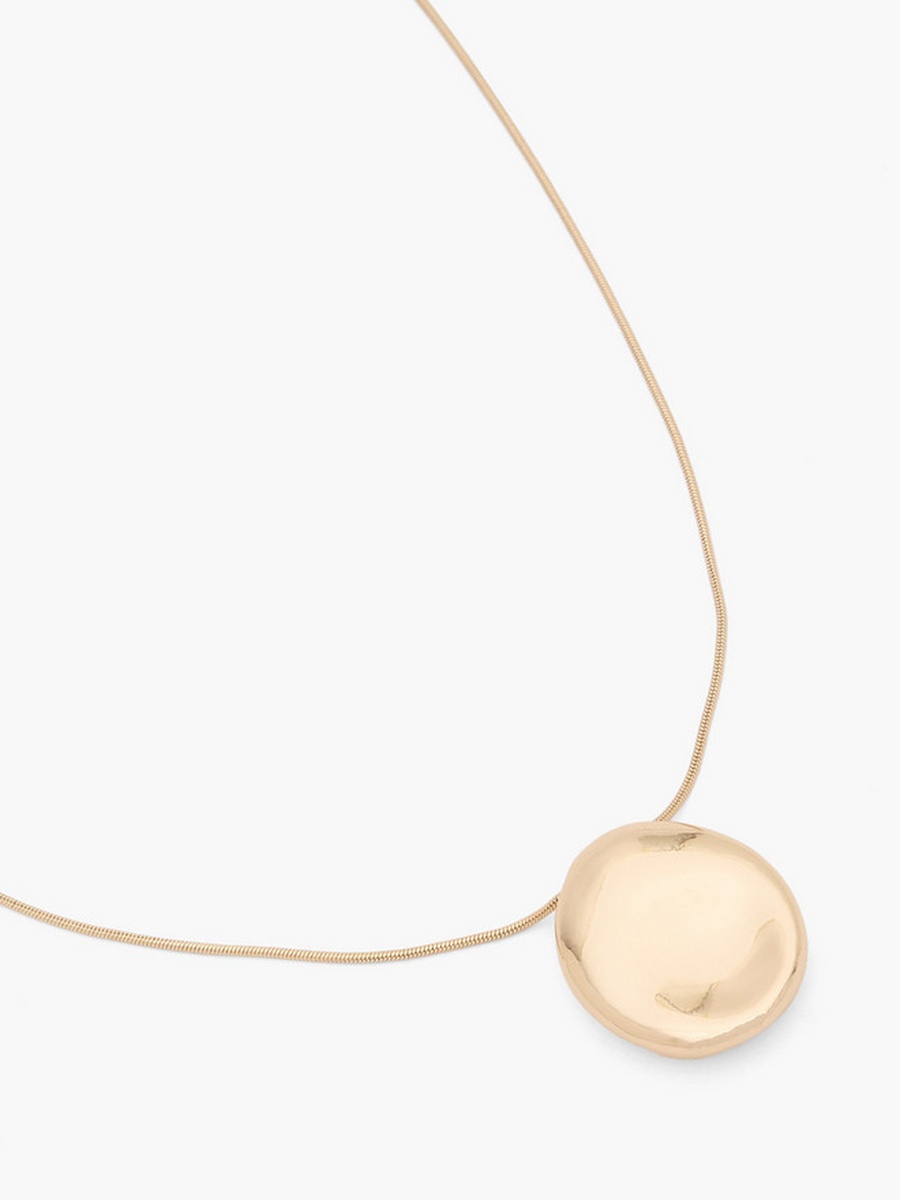 Metal Pendant Necklace