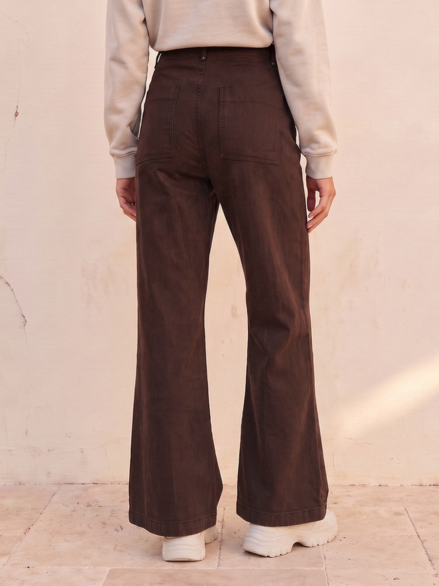 Wide Leg Buttoned Waist Jeans