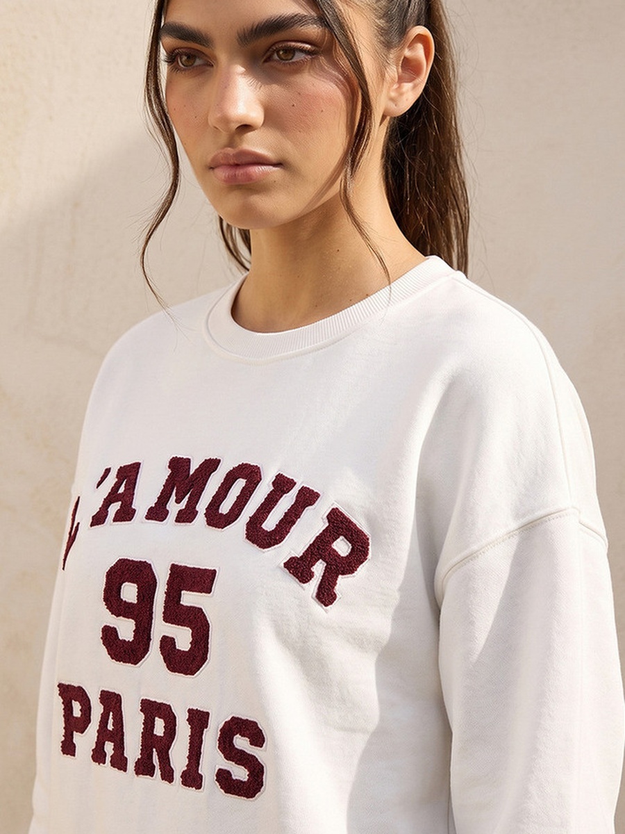 Sweatshirt with Embroidery