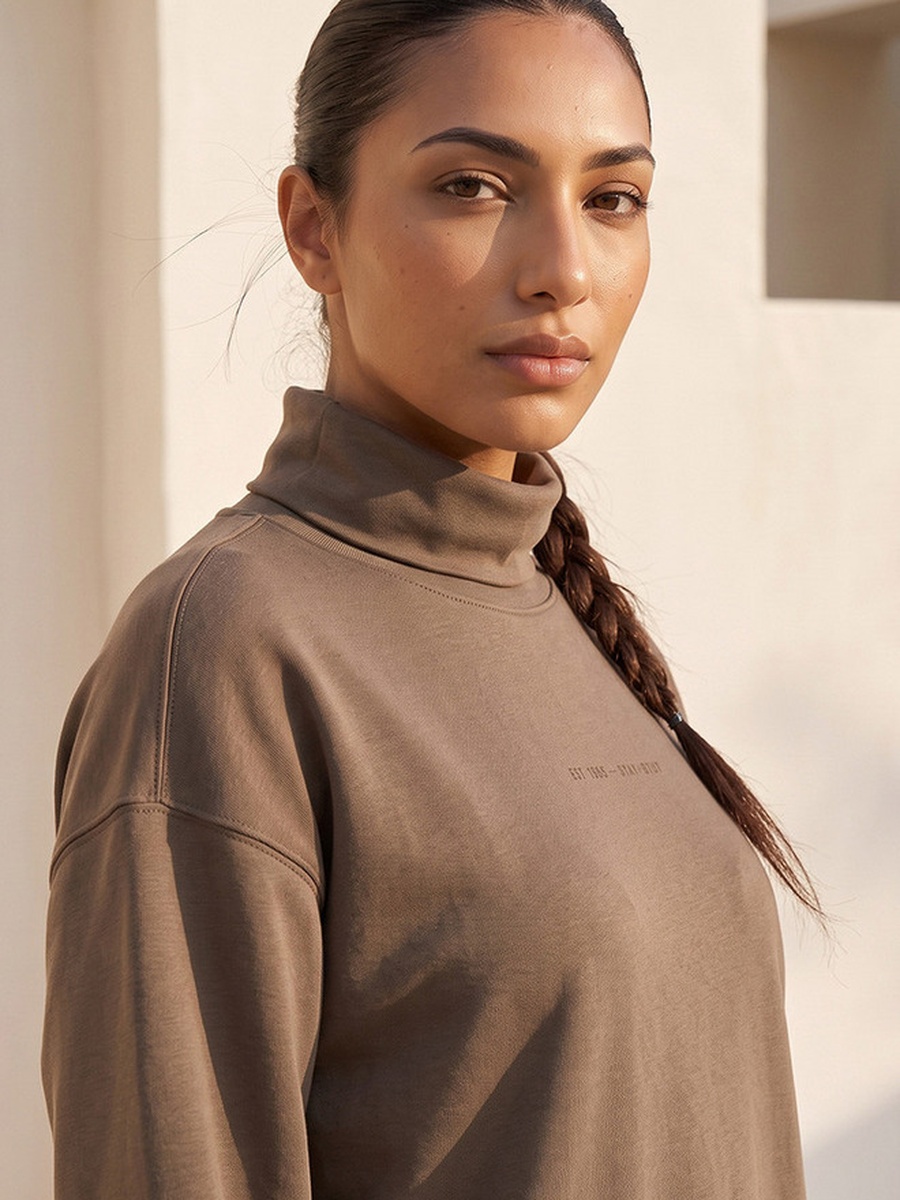 Sweatshirt with Turtle Neck