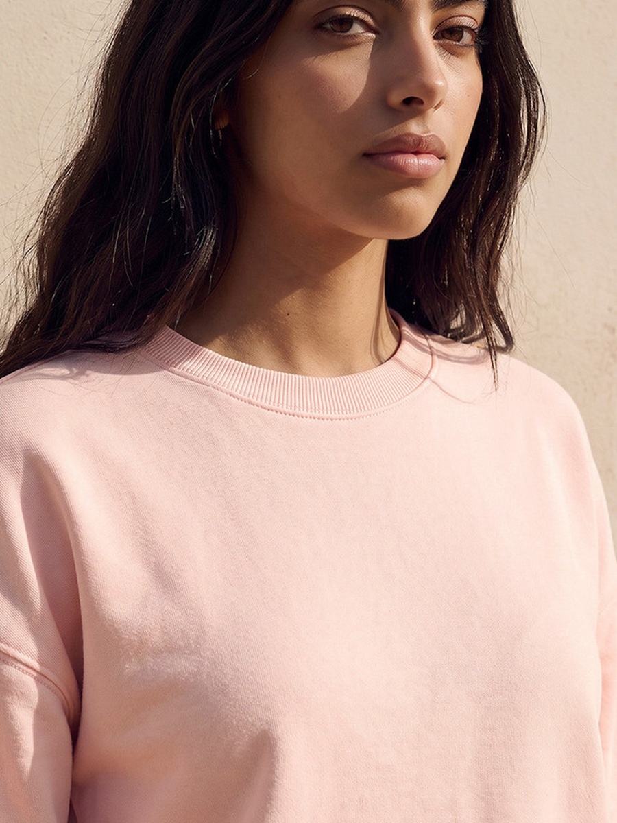 Sweatshirt with Drop Shoulder