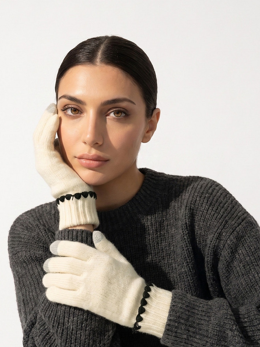 Stitch Trim Gloves