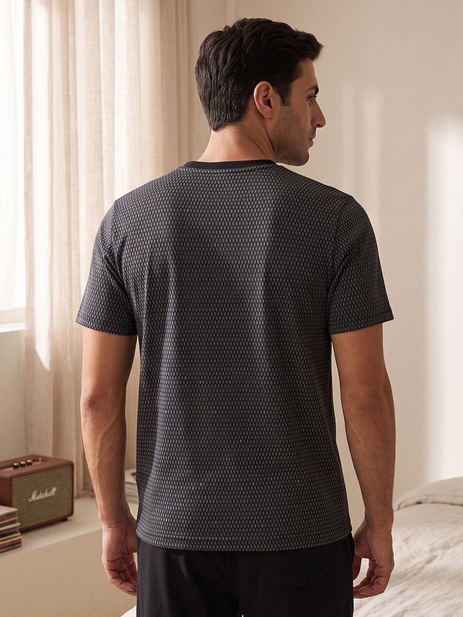 Geometric Print T-Shirt and Pants