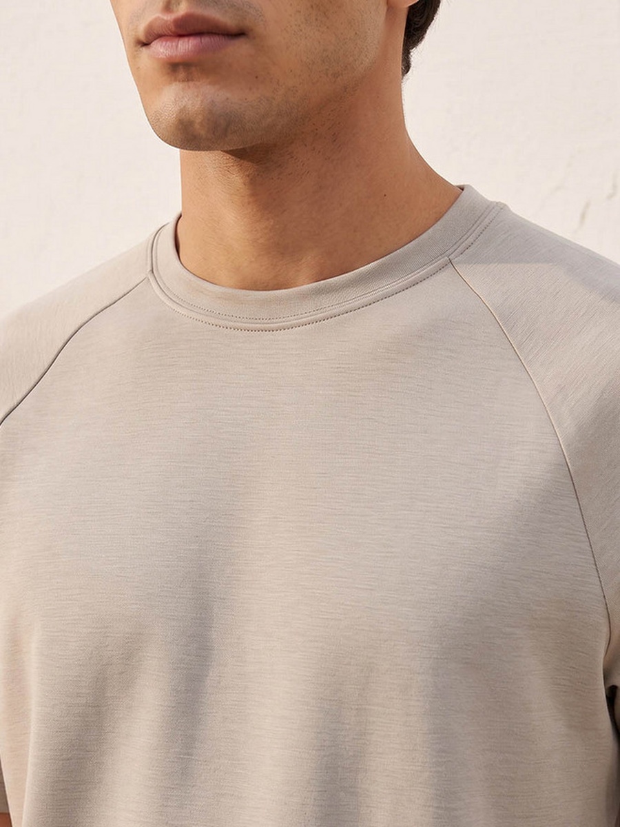 Raglan Sleeves T-Shirt