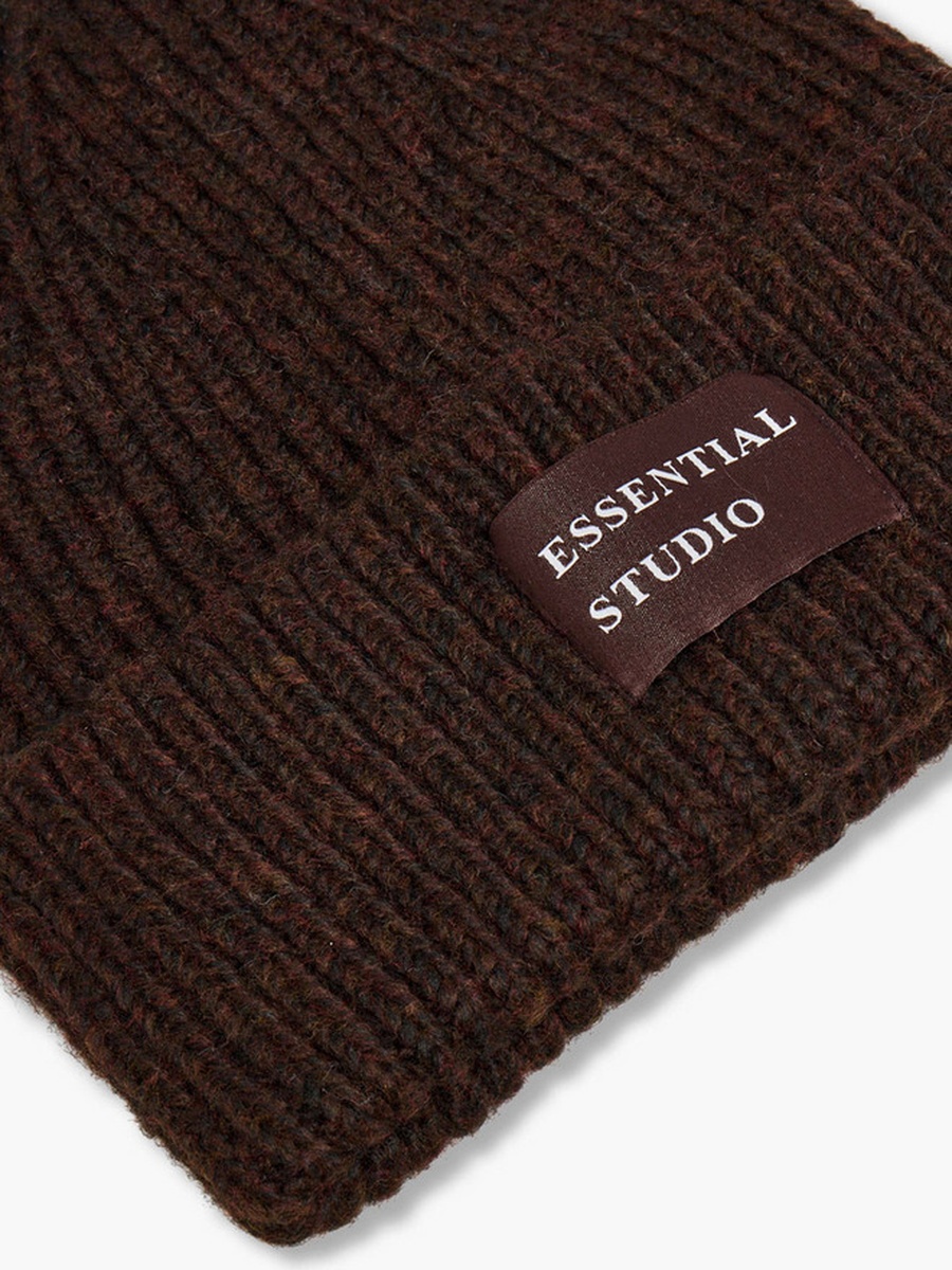 Ribbed Beanie with Patch Detail