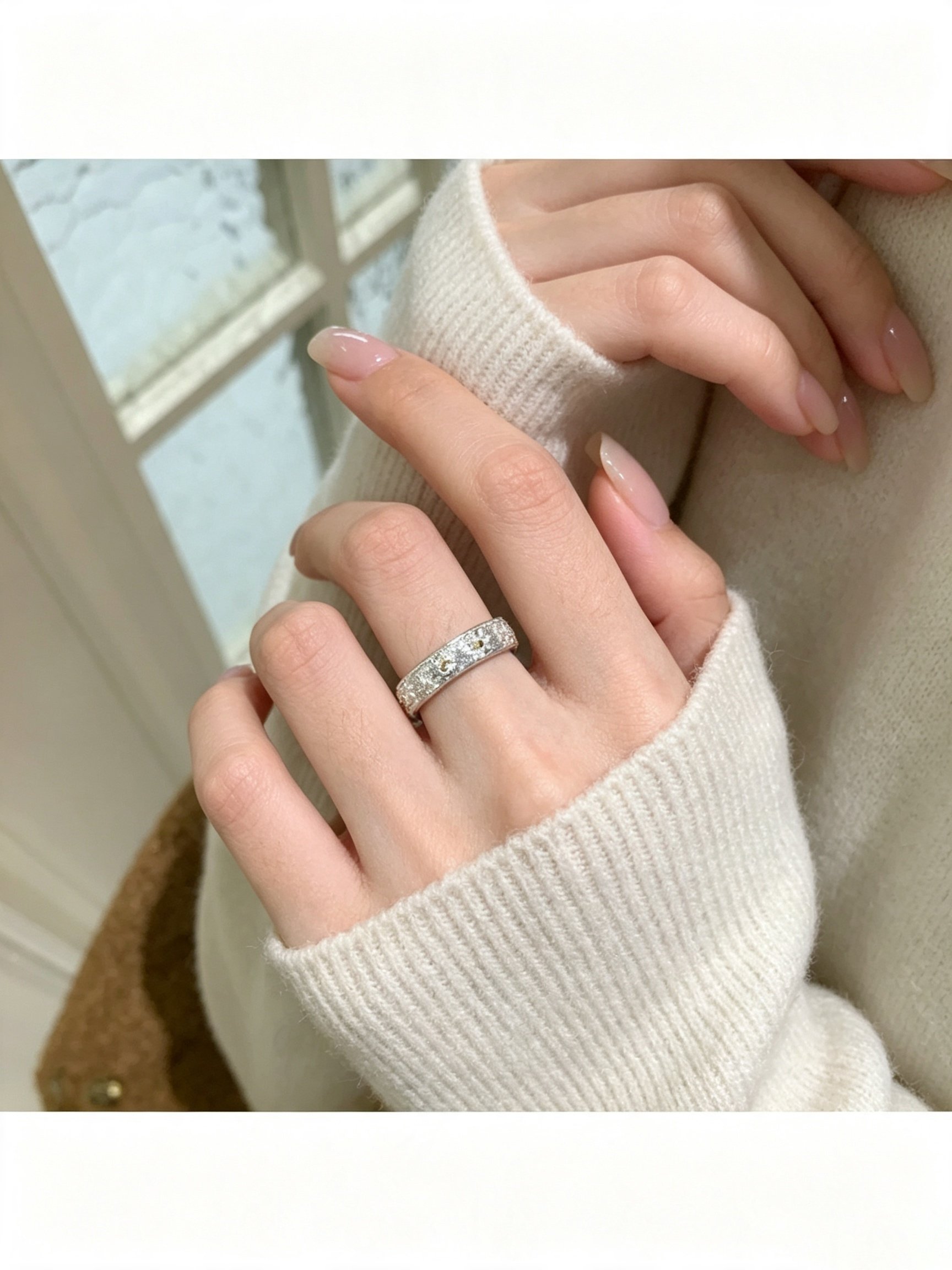 Silver Daisy Carved Band Ring