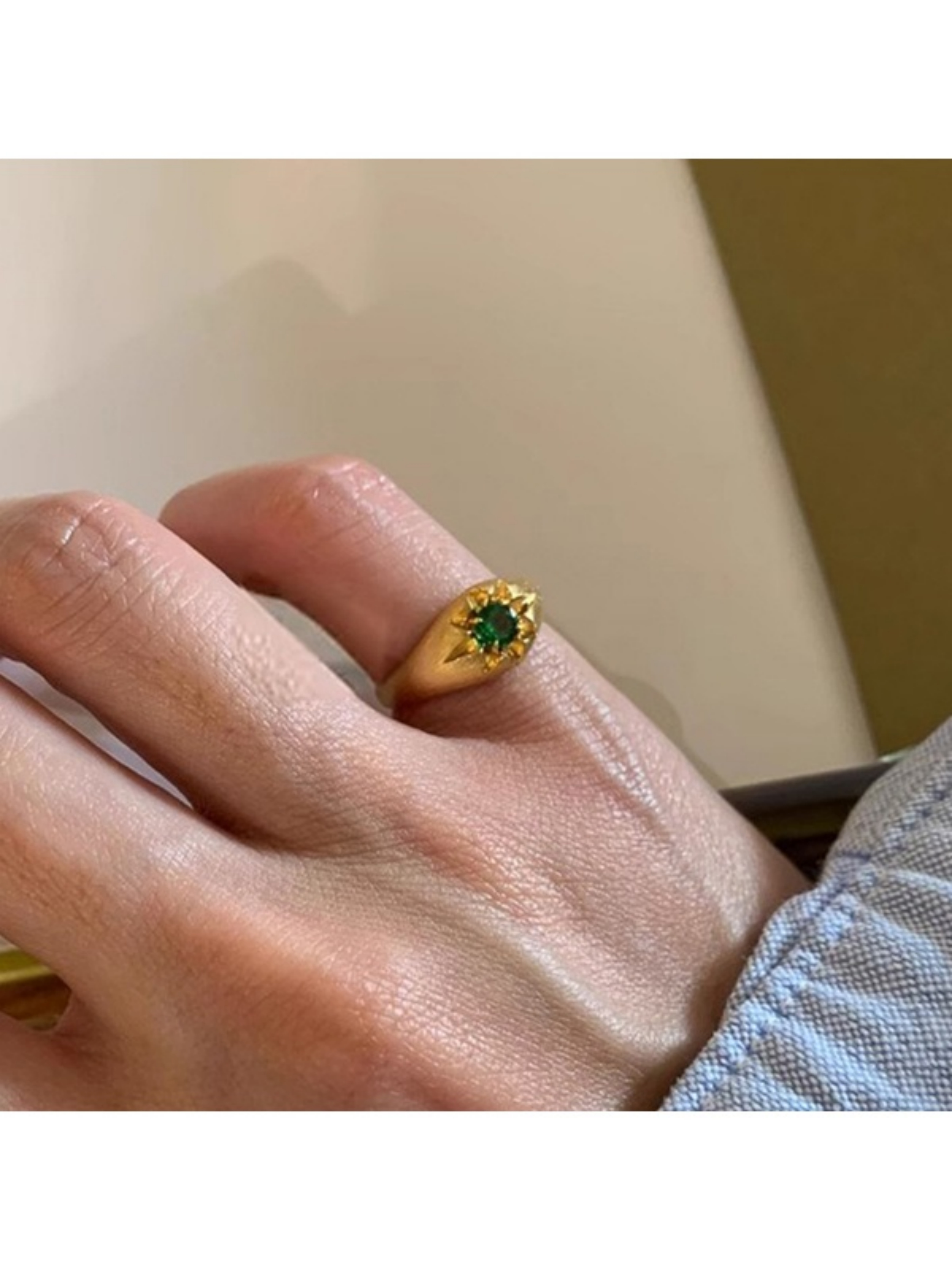 Golden Emerald Ring