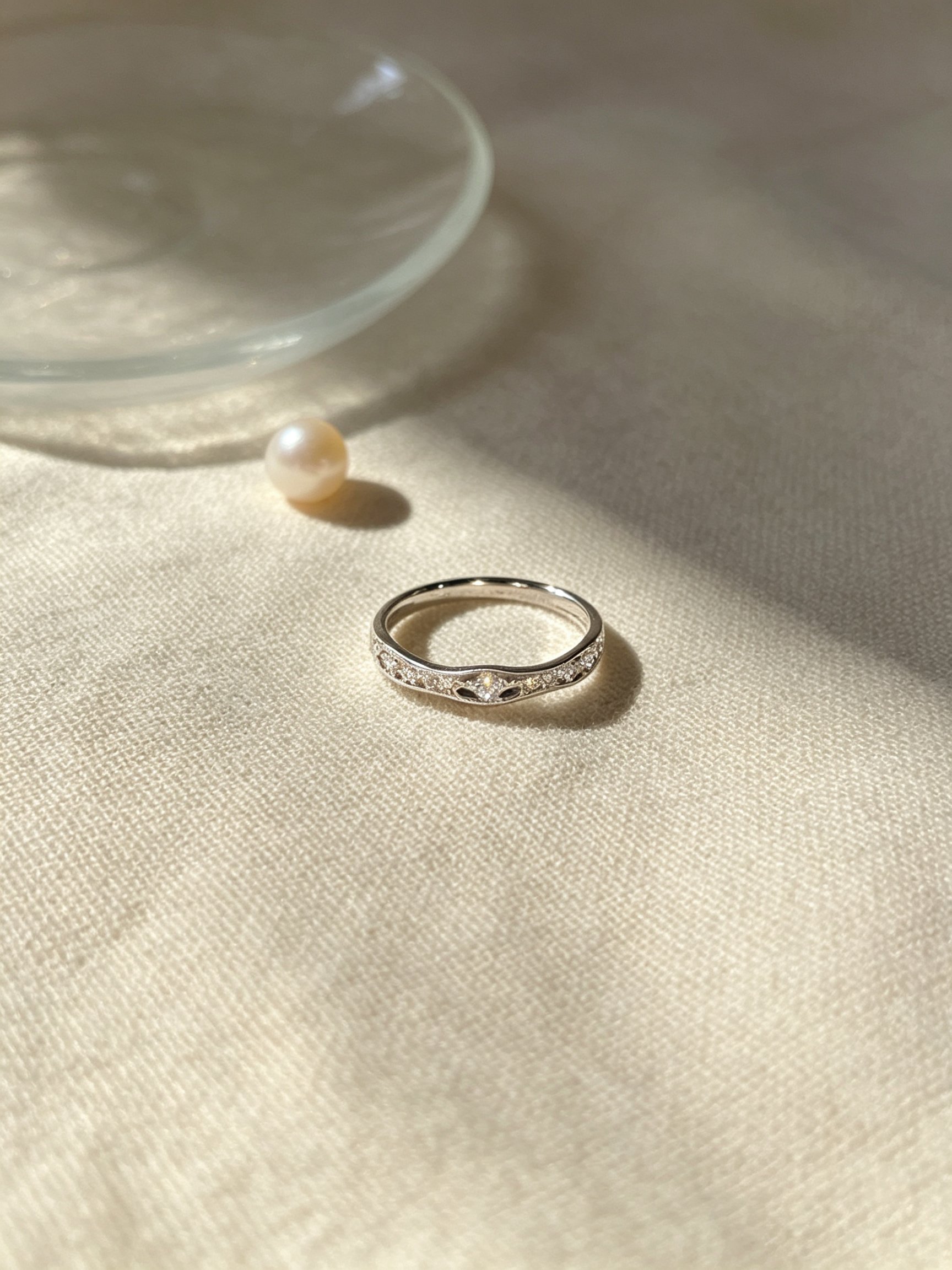 Silver Filigree Sparkle Ring