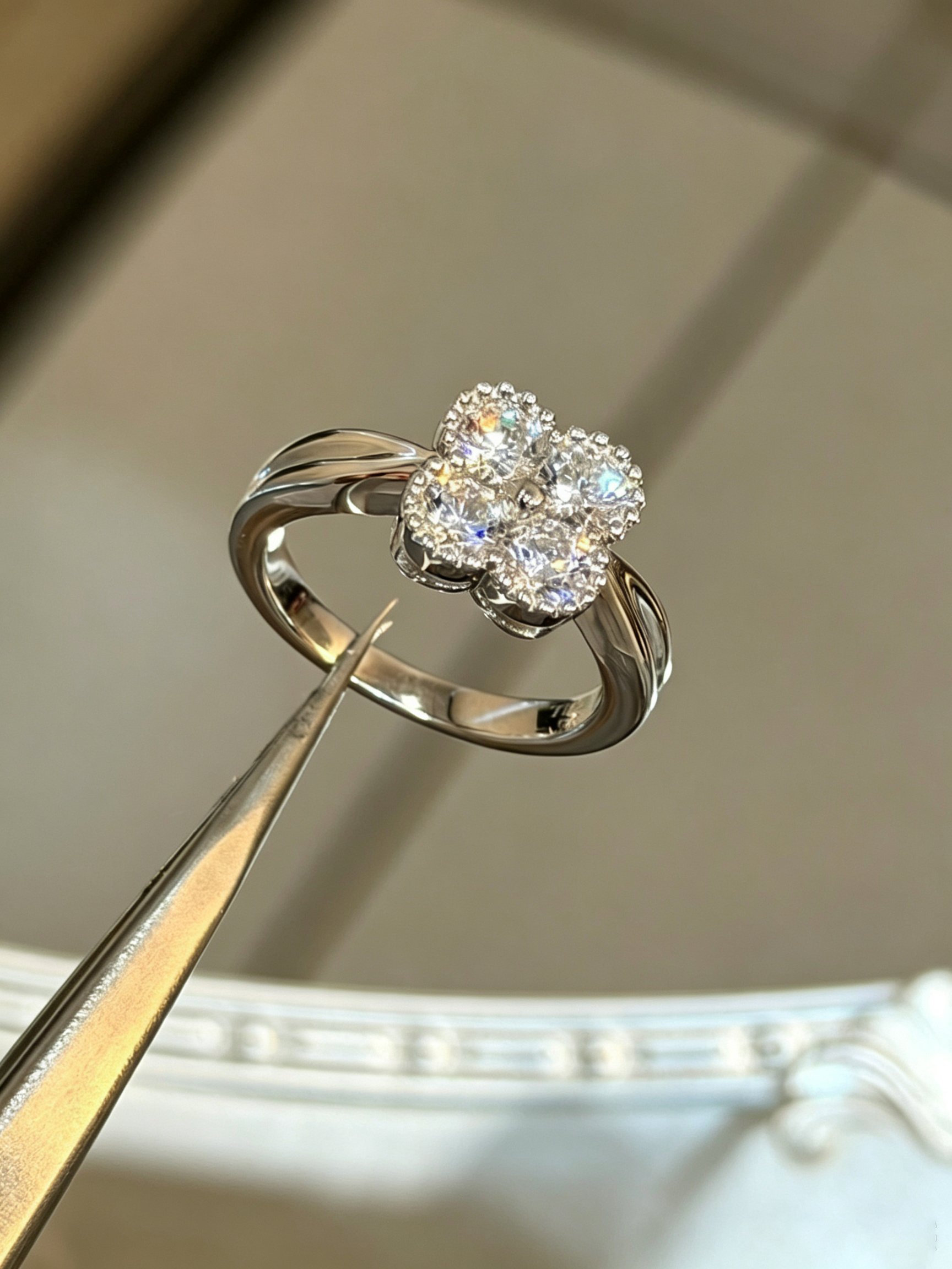 Silver Clover Sparkle Ring