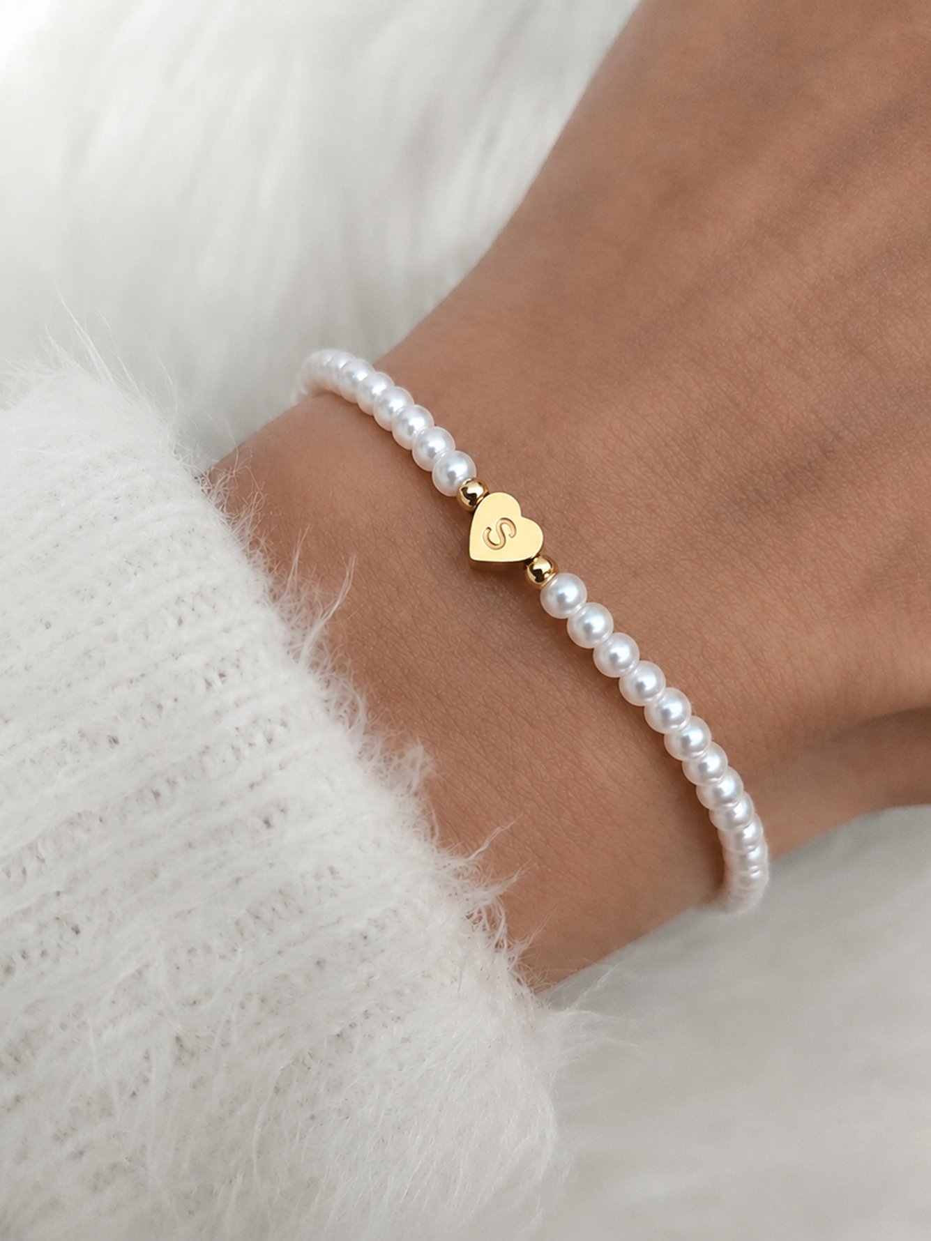 Personalized Gold Heart Initial Pearl Bracelet