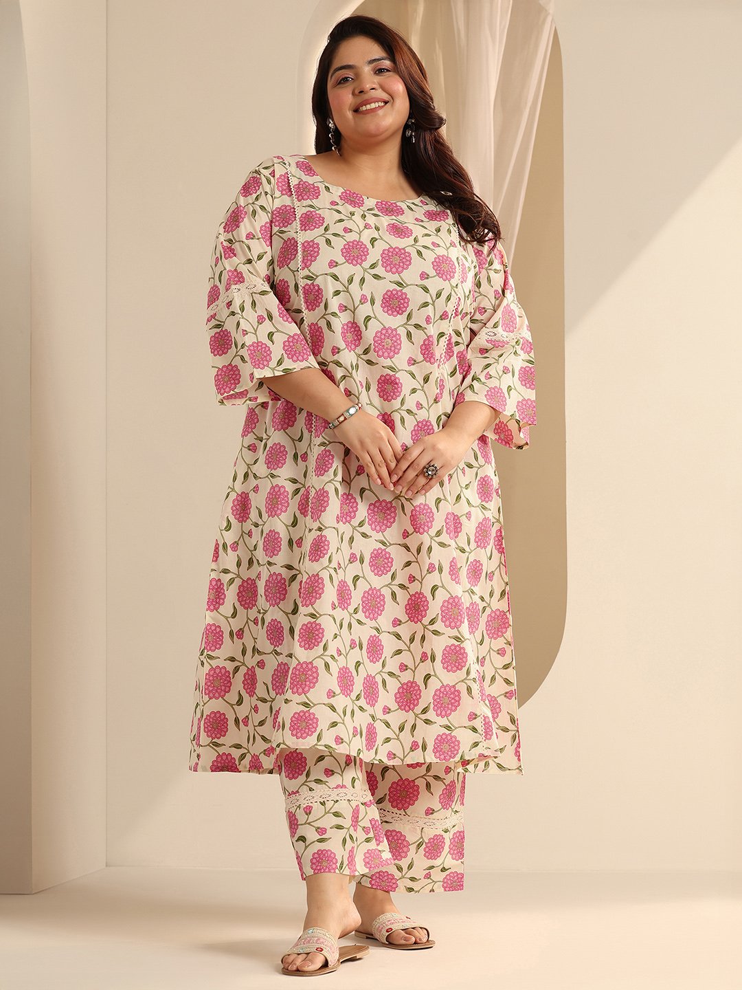 Off-White Floral Print Plus Size Kurta Set with Trousers