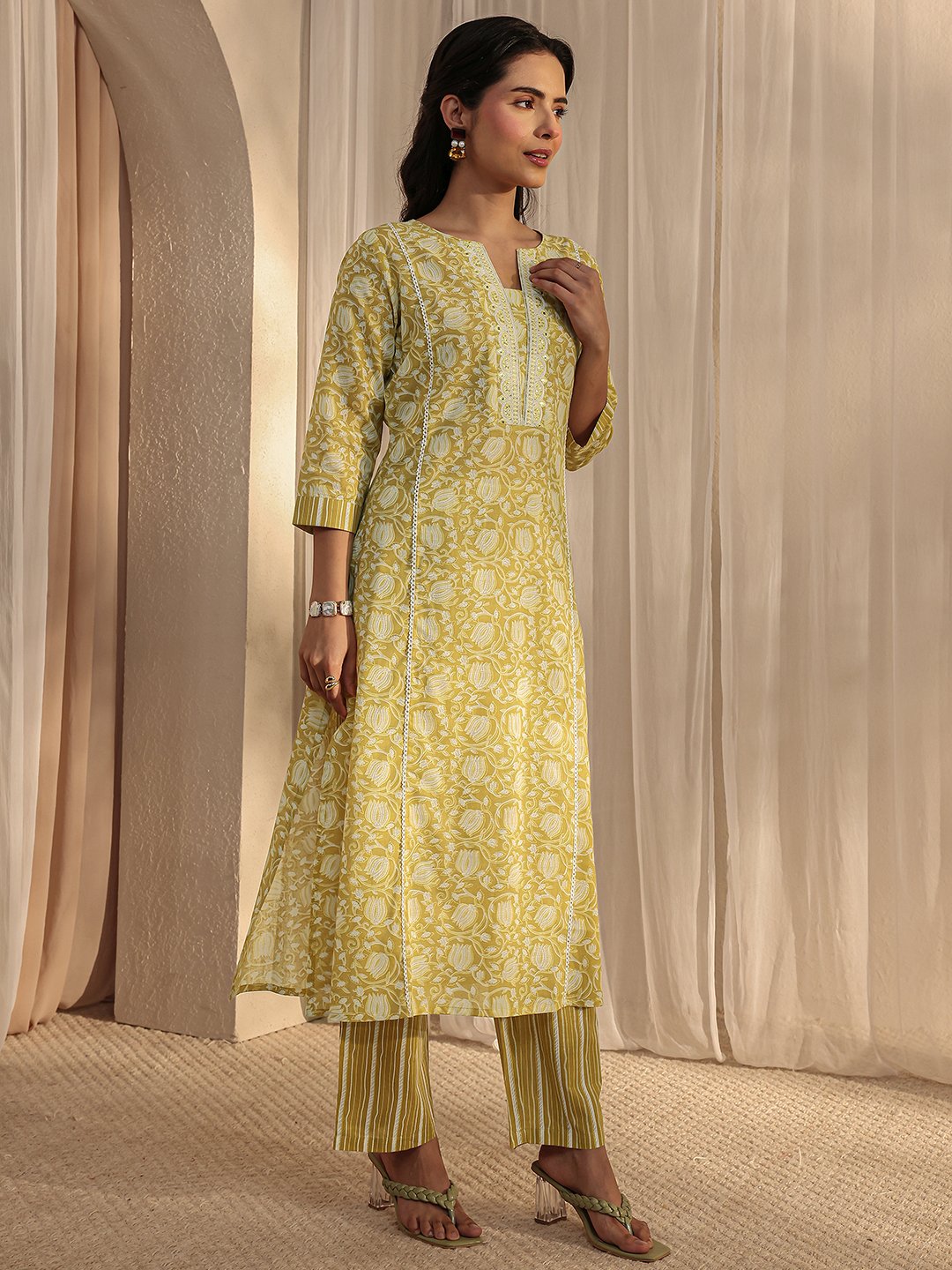Green Floral Print A-Line Kurta Set with Dupatta