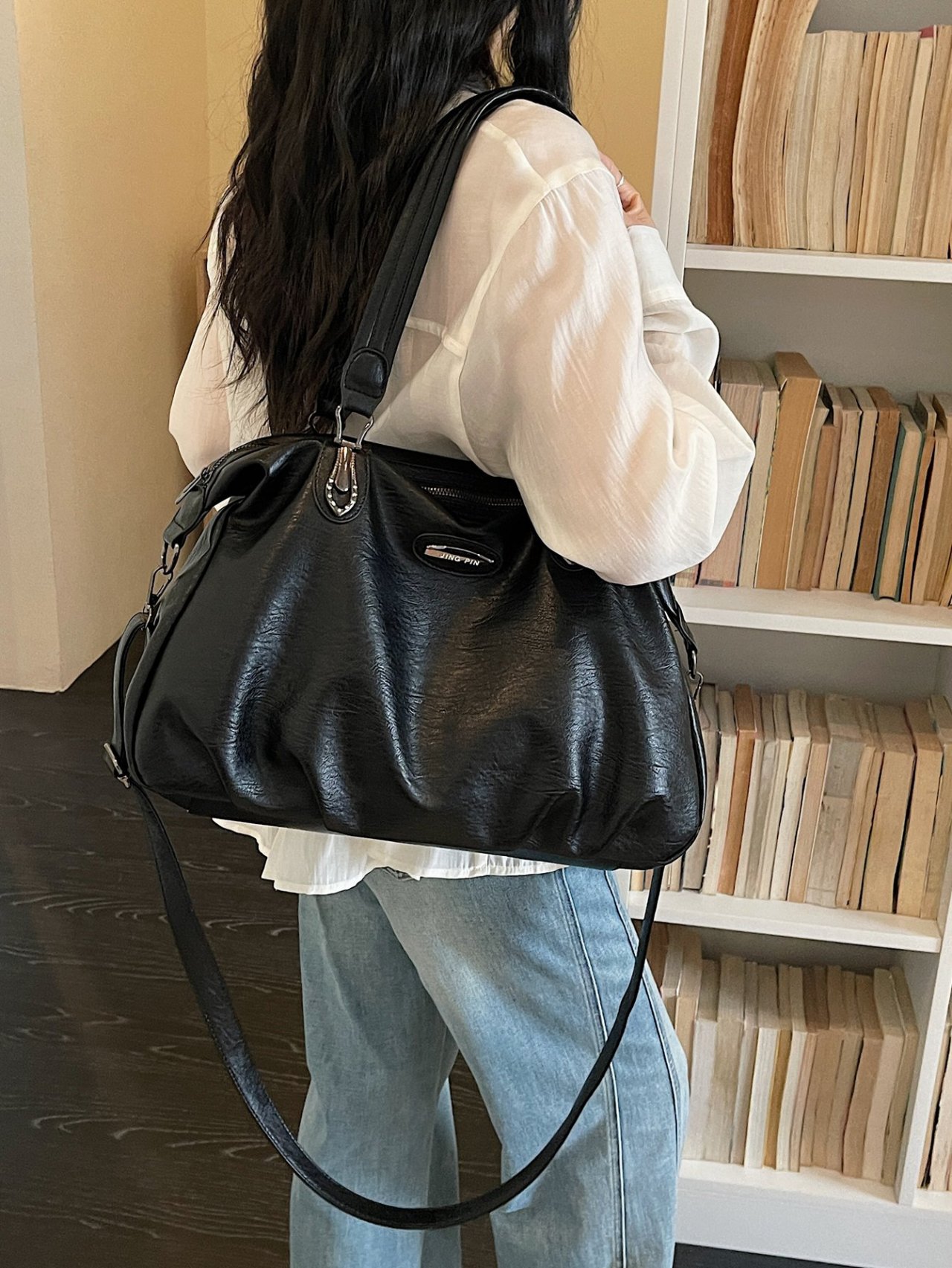 Black Solid Shoulder Bag