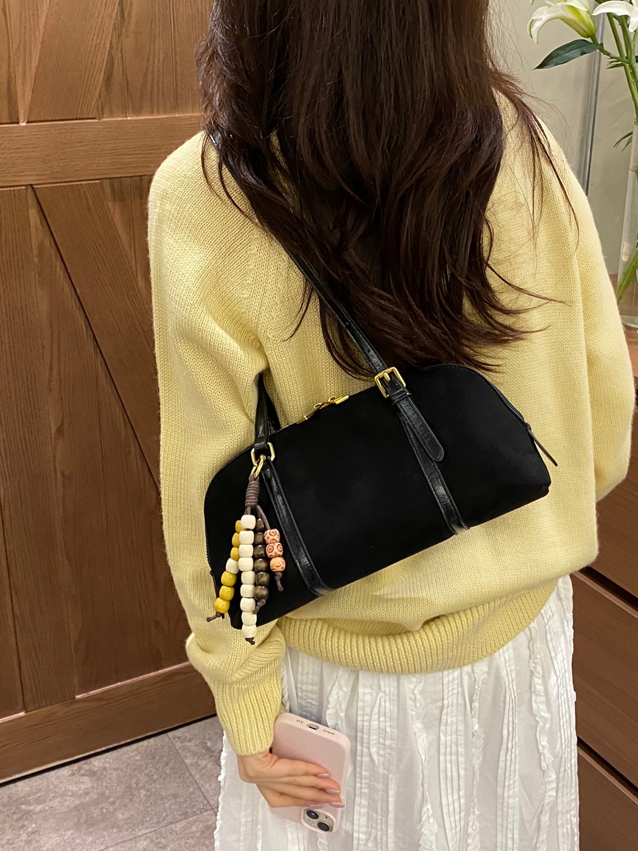 Black Solid Shoulder Bag