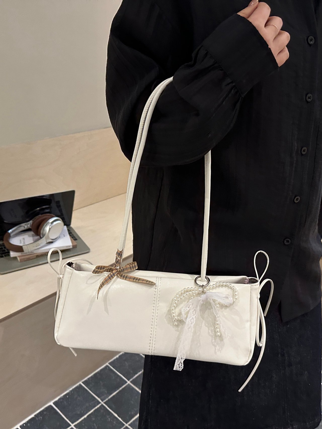 White Shoulder Bag with Pearl and Lace Charm