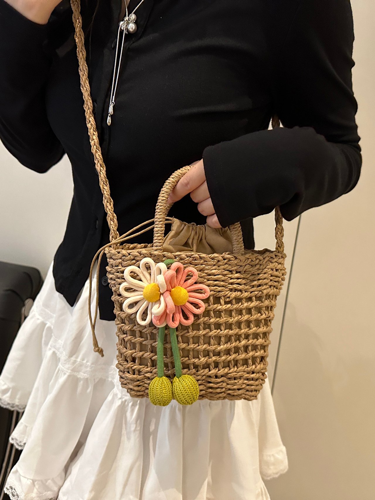 Tan Straw Daisy Charm Crossbody Bag