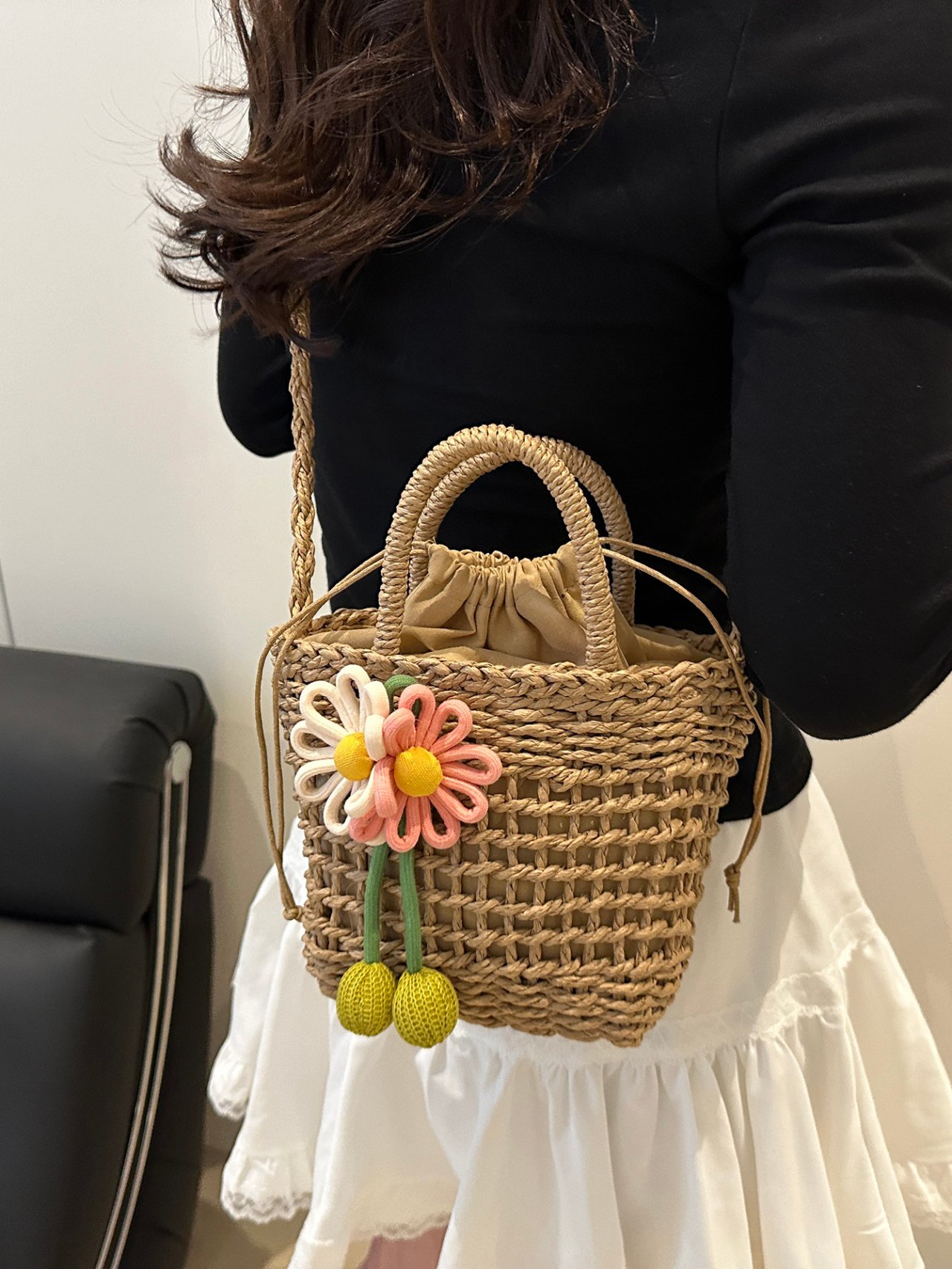 Tan Straw Daisy Charm Crossbody Bag