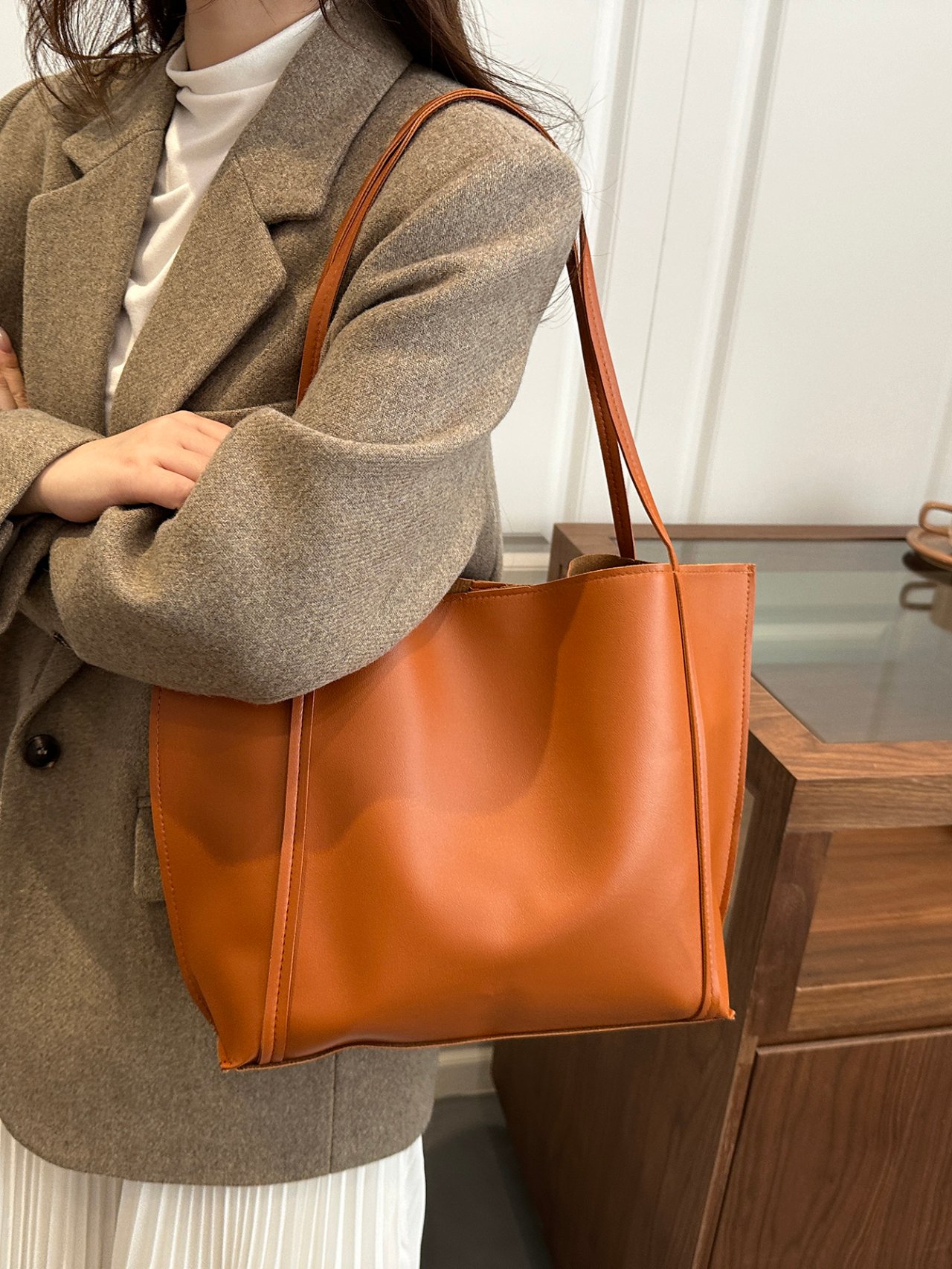 Brown Solid Tote Shoulder Bag