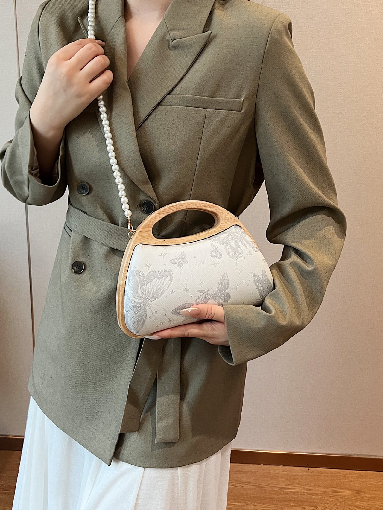 Off-White Butterfly Clutch with Pearl Strap