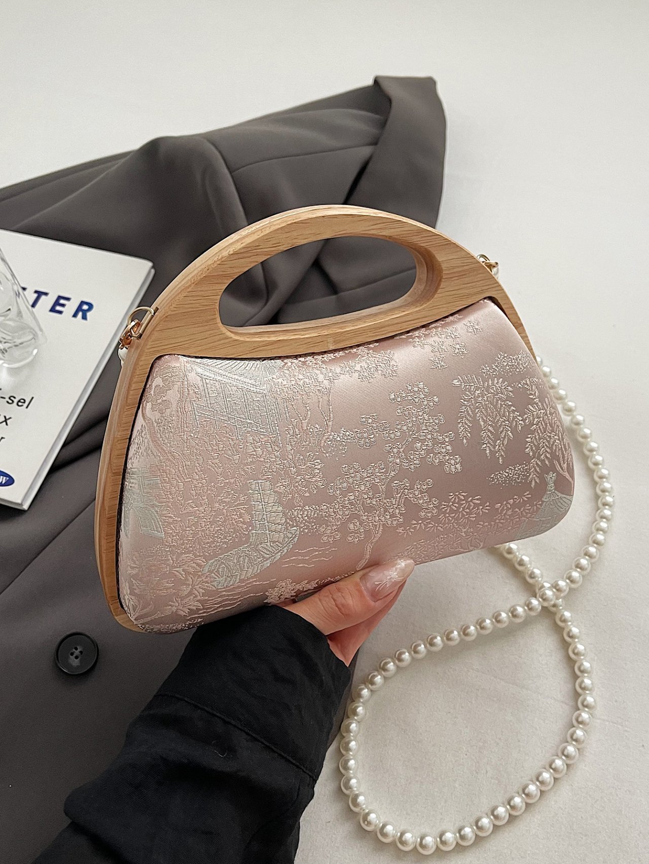 Pink Jacquard Clutch with Wooden Handle