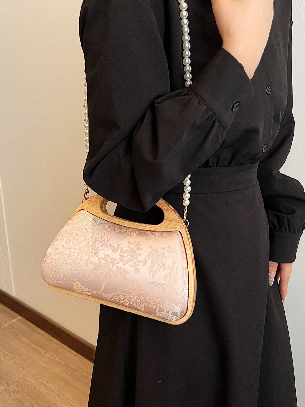 Pink Jacquard Clutch with Wooden Handle